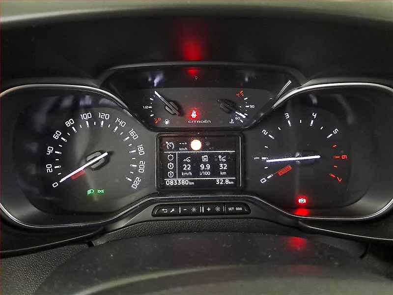 Citroën Berlingo (2019) Feel 1.2 PureTech, 5Míst, ČR - fotka 11 z 16