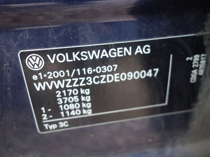 Volkswagen Passat (2013) 1.4TSI 110kW DSG E-FUEL - fotka 26 z 45