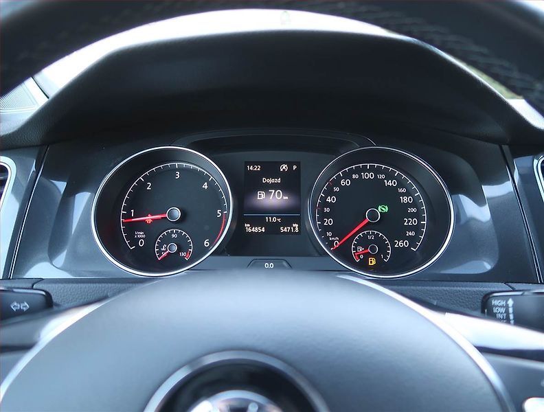 Volkswagen Golf (2018) 1.6 TDI, Automat, Tempomat - fotka 11 z 18