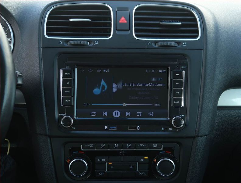 Volkswagen Golf (2011) 1.2 TSI, Tempomat - fotka 12 z 17