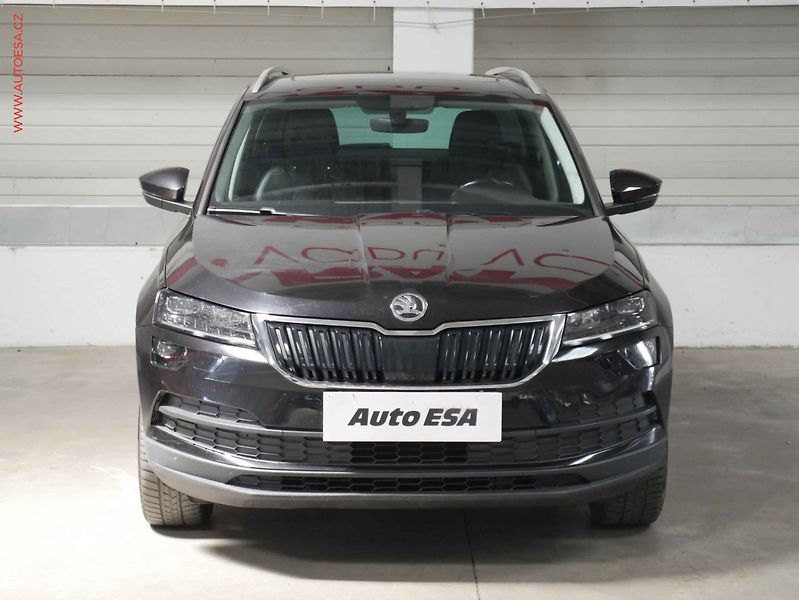 Škoda Karoq (2018) 1.6 TDi, Style, DSG, kůže - fotka 2 z 22
