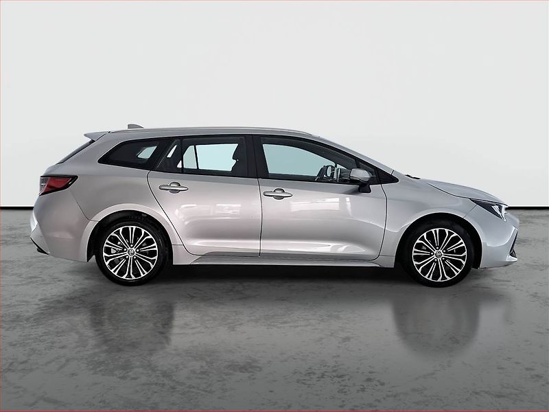Toyota Corolla (2022) Active 2.0 Hybrid - fotka 6 z 20