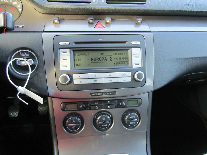 Volkswagen Passat (2008) 1.9TDi Variant, TZ, výhř.sed. - fotka 16 z 21