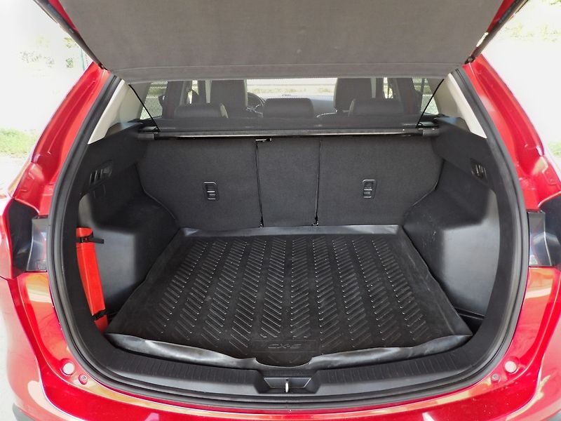 Mazda CX-5 REZERVACE 2.5i 141kW AWD A/T T - fotka 24 z 28