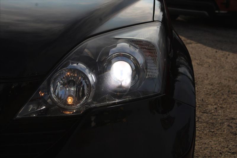 Honda CR-V 2,2 CTDi  ČR,4x4,ELEGANCE - fotka 21 z 22