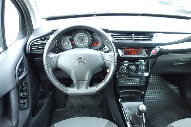 Citroën C3 1,4 i, ČR, SERV.KN., CHROM. - fotka 16 z 32
