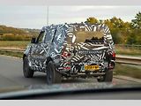 Špionážní fotky nové genrace Land Rover Defender