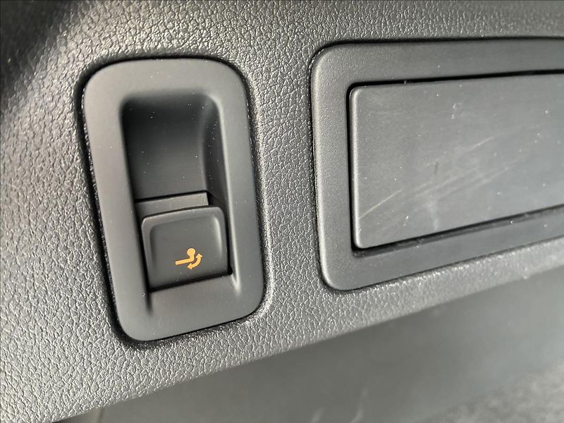 Volkswagen Tiguan 2,0 TAŽNÉ,KAMERA,HEAD-UP - fotka 27 z 31