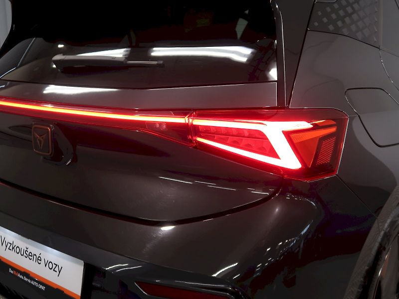 Cupra Born (2022) 150KW 62kWh TEPELNÉ ČERPADLO N - fotka 11 z 34
