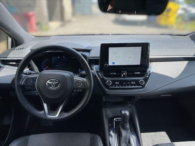 Toyota Corolla 1,8 Hyb.Comfort AT - fotka 9 z 11