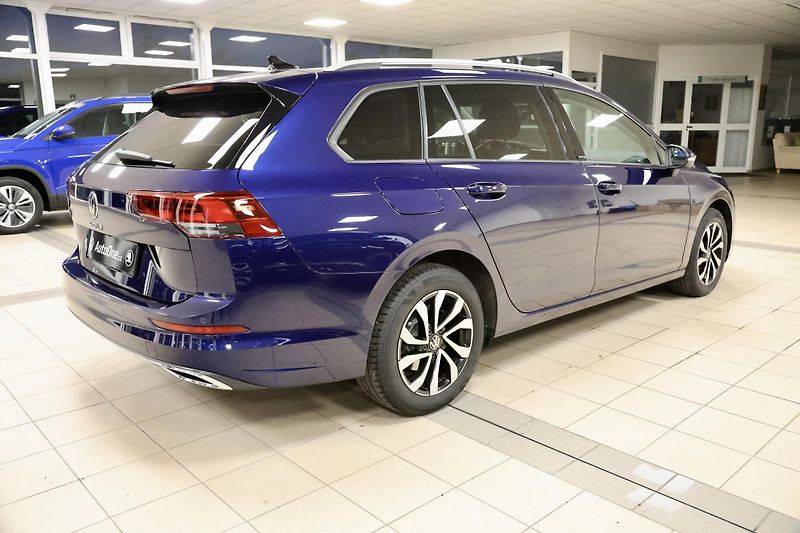 Volkswagen Golf Variant (2023) 2.0TDI LED Navi Tažné Display - fotka 9 z 31