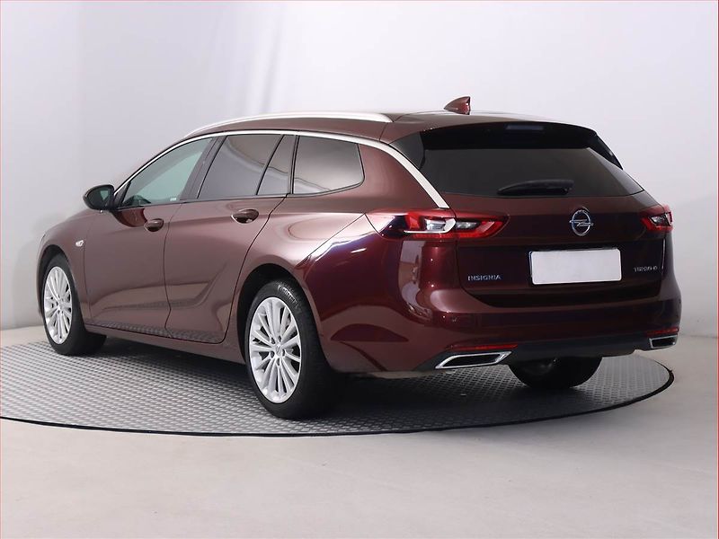 Opel Insignia (2018) 2.0 Turbo 4x4, 4X4, Automat - fotka 4 z 23