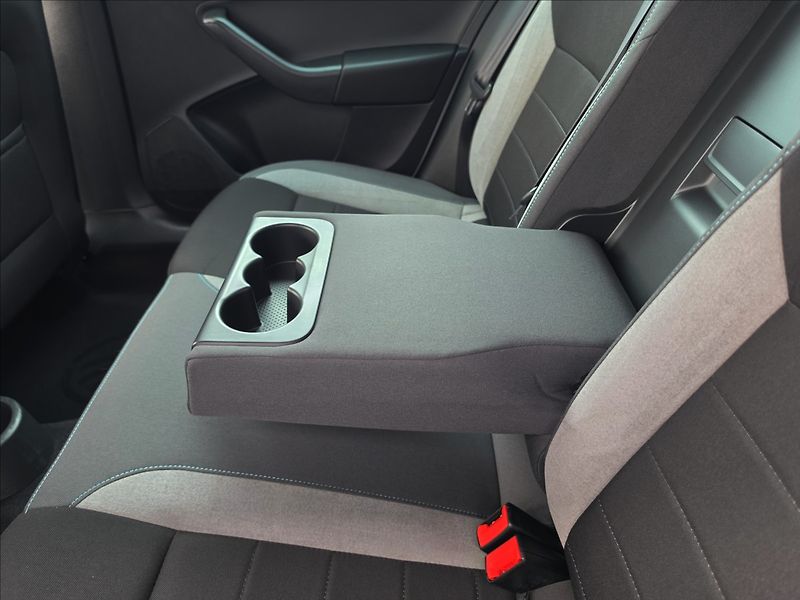 Škoda Rapid 1,2 TSi 81KW Style Tempomat - fotka 25 z 46