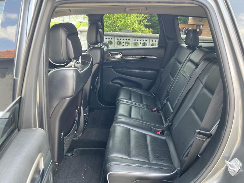 Jeep Grand Cherokee 3.0CRD OVERLAND KŮŽE odp.DPH - fotka 32 z 54