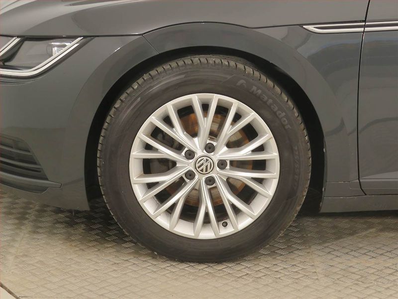 Volkswagen Arteon (2019) 2.0 TDI, Serv.kniha, Bi-Xenony - fotka 14 z 15