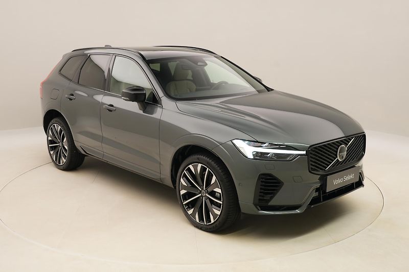 Volvo XC60 T8 AWD RECHARGE ULTRA DARK CZ - fotka 17 z 69