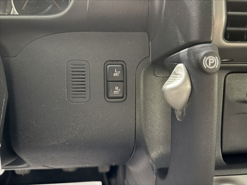 Honda CR-V 2,2   CTDI 4X4 EXCLUSIVE TZ - fotka 15 z 32