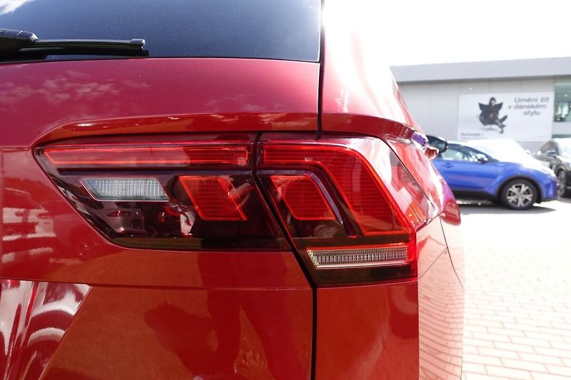 Volkswagen Tiguan 1.5 TSI EVO 110 kW Life - fotka 31 z 32