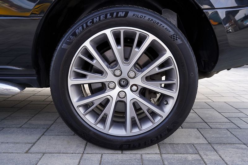 Land Rover Range Rover 4.4 SDV8 Autobiography/4x4/ČR - fotka 45 z 46