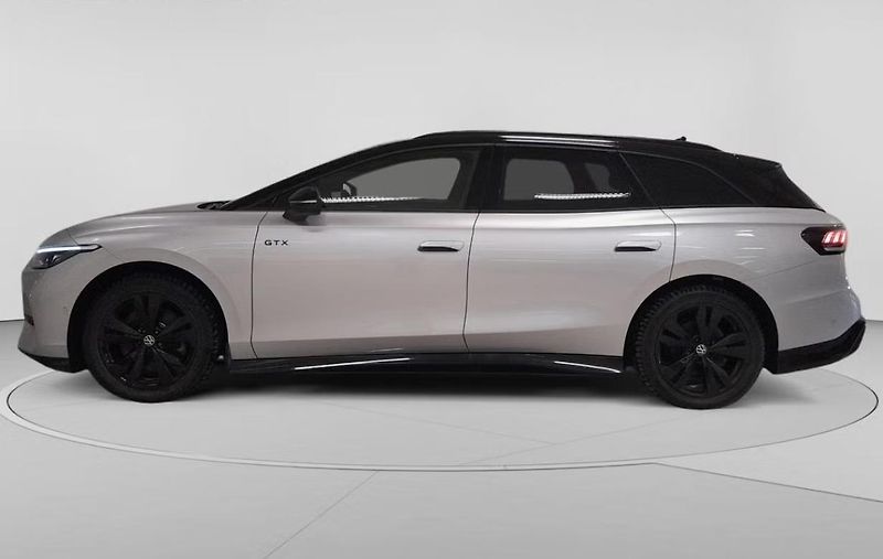 Volkswagen ID.7 Tourer GTX 360kam Masáž HuD Tažné - fotka 2 z 18