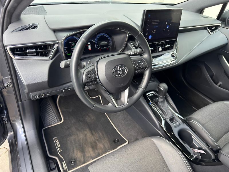 Toyota Corolla 1,8 Style, Hybrid - fotka 7 z 20