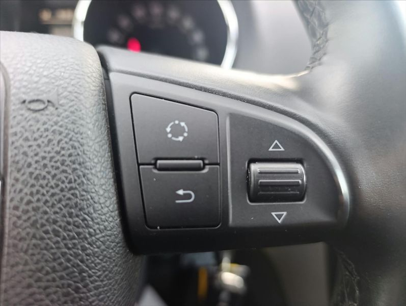 Škoda Yeti 1,6 TDi Aut.klima,Navi.Kůže - fotka 29 z 35