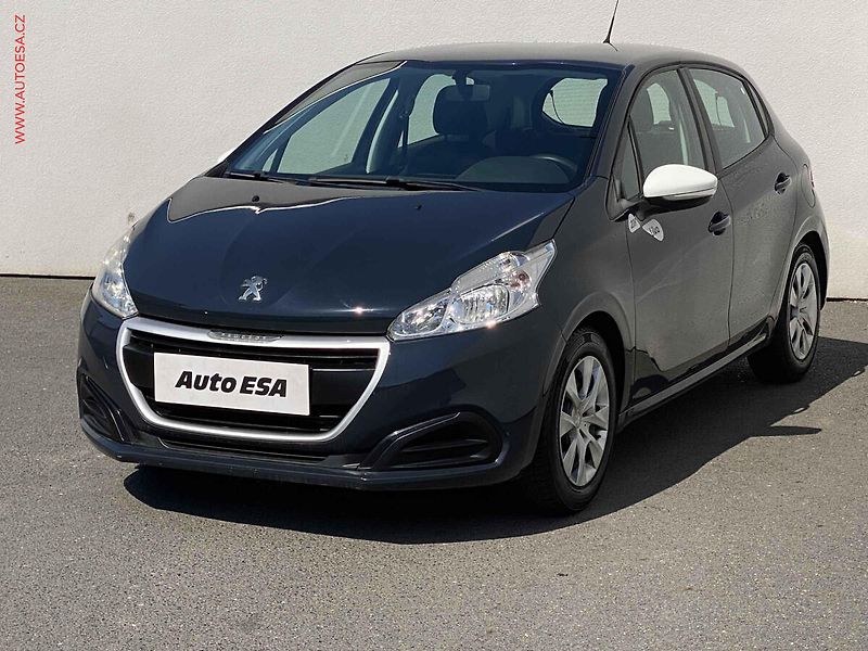 Peugeot 208 (2018) 1.2 PT, AC, tempo - fotka 3 z 15