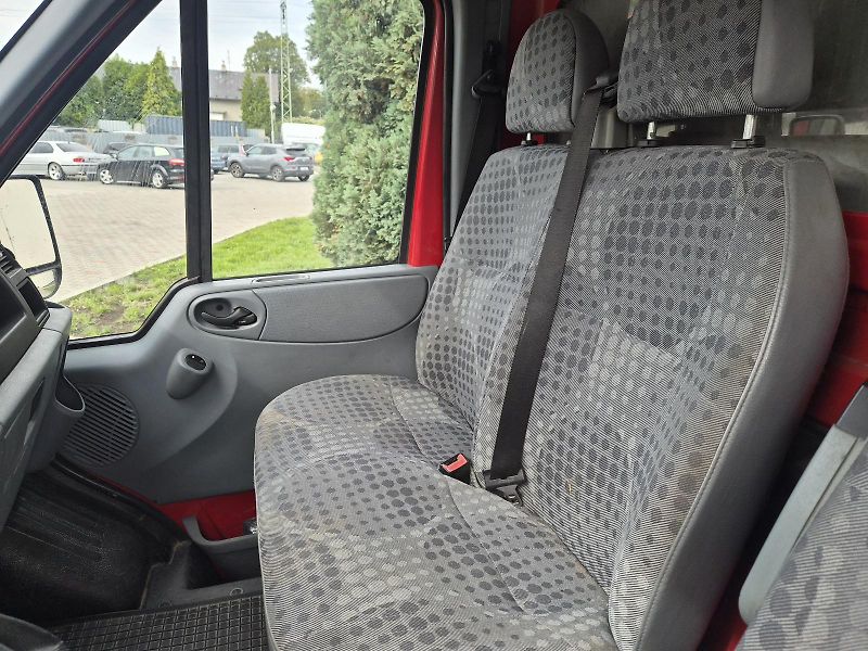 Ford Transit (2012) - fotka 9 z 11