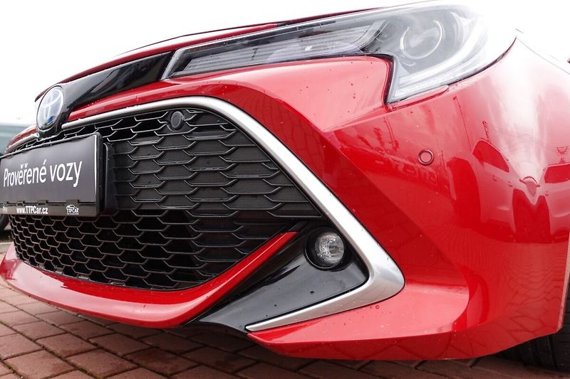 Toyota Corolla 1.8HSD e-CVT GR Touring Sport - fotka 29 z 31