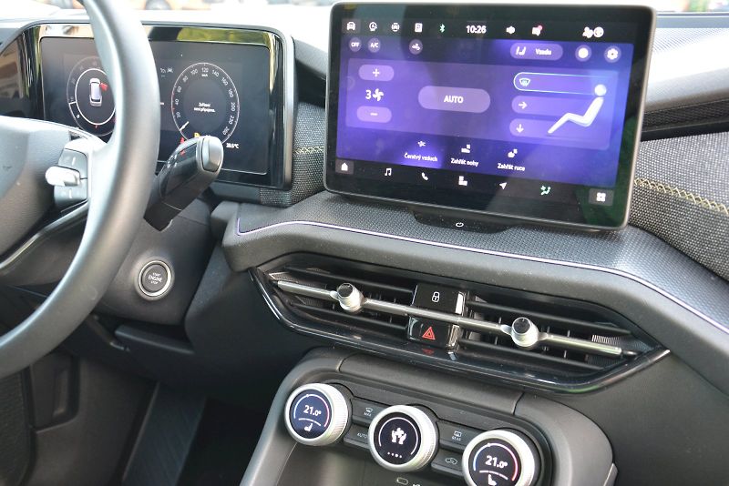 Škoda Kodiaq (2024) 2.0 TDI 110 kW DSG 7 Automat. - fotka 23 z 26