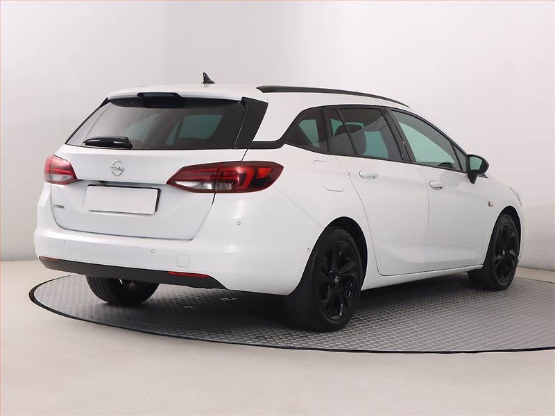 Opel Astra (2022) 1.5 CDTI, Automat, Serv.kniha - fotka 5 z 21