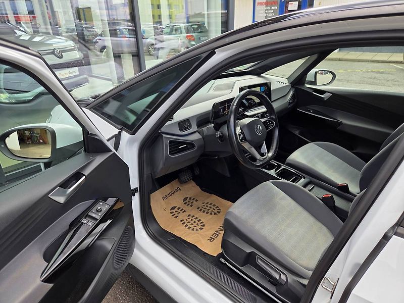 Volkswagen ID.3 (2022) Pro 150kW 62kWh - fotka 9 z 34