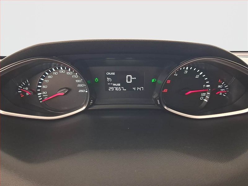 Peugeot 308 (2014) 1.6 e-HDi, Serv.kniha - fotka 11 z 20