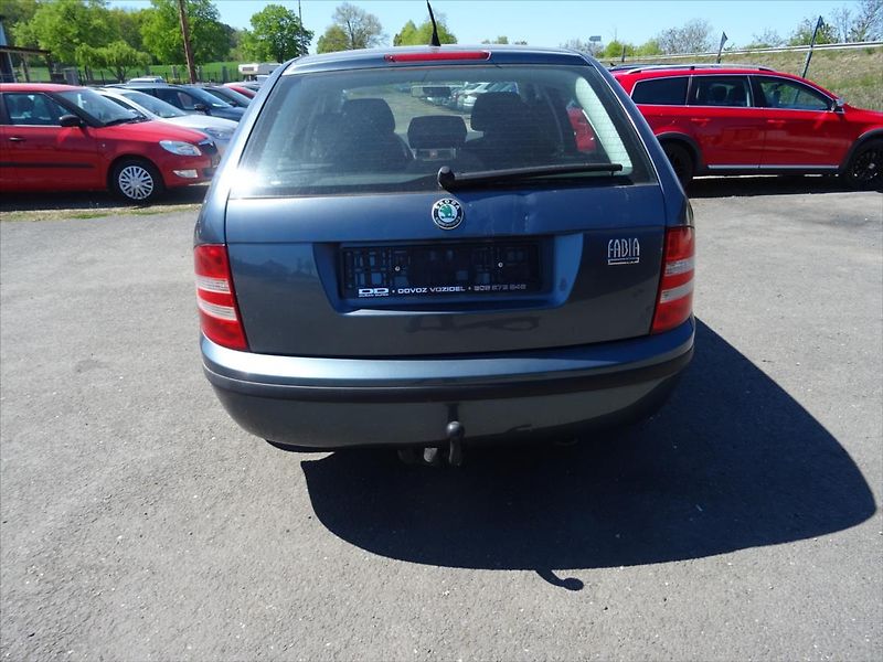 Škoda Fabia 1,4 - fotka 8 z 25