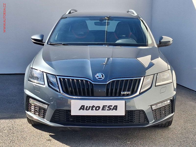 Škoda Octavia (2018) 2.0 TSi, RS, LED, navi - fotka 2 z 19