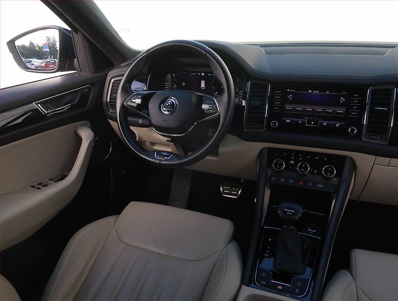 Škoda Kodiaq (2023) 2.0 TSI - fotka 7 z 26