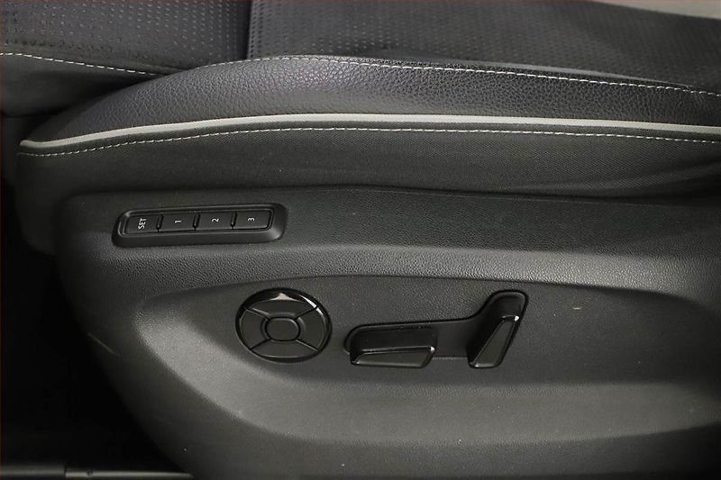Škoda Kodiaq (2025) 2.0 TDI, Sportline, Navi - fotka 18 z 20