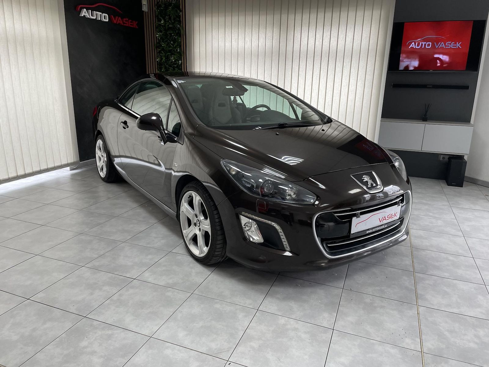 Peugeot 308 CC 1.6 THp 147kW  DIGIAC NAVI 