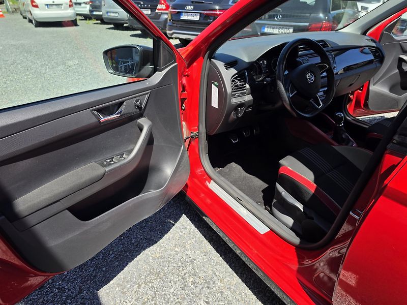 Škoda Fabia 1.2 TSI 81KW Monte Carlo Pano - fotka 11 z 26
