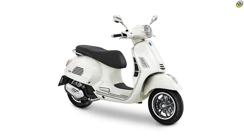 Vespa GTS 125 Super (2026) E5+ - fotka 1 z 16