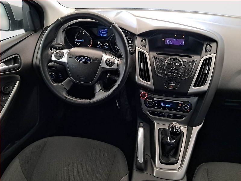 Ford Focus (2011) 1.6 TDCi, servisované - fotka 7 z 14