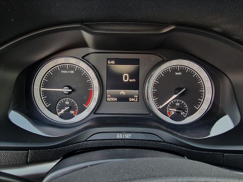 Škoda Karoq 2.0TDI Ambition,ČR,1.Majitel - fotka 21 z 50