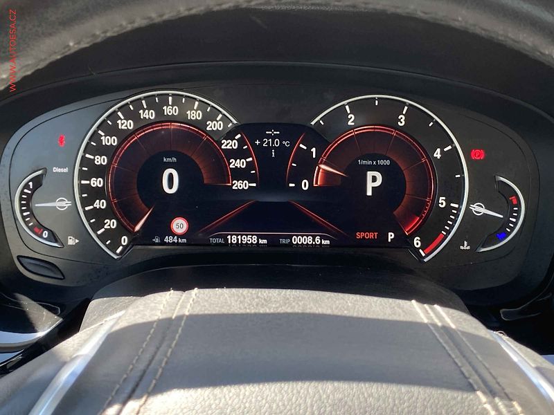 BMW Řada 5 (2017) 3.0D 530d, AT, navi, bixen - fotka 18 z 20