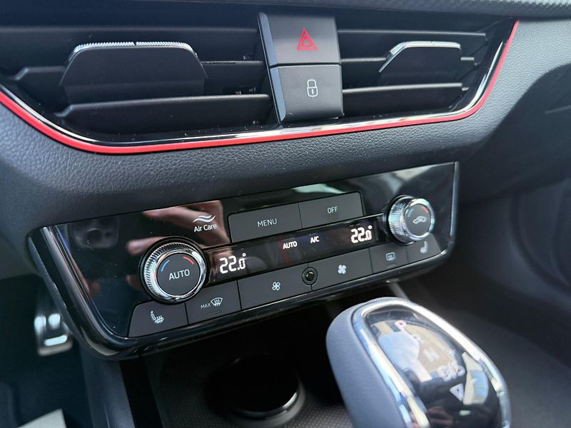 Škoda Scala Monte Carlo 1,0 TSI 85 kW DSG - fotka 16 z 25