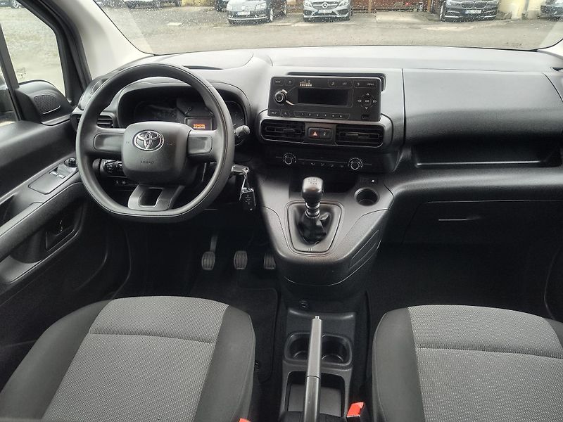 Toyota ProAce City Verso 1.2 T 81KW/1.MAJ.ČR/ACC/KAMERA - fotka 21 z 37