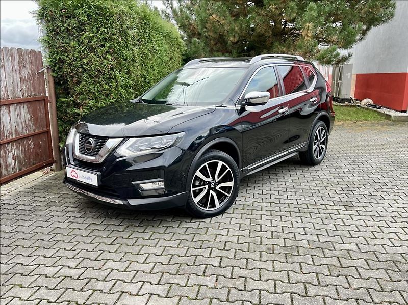 Nissan X-Trail 1,7 dCi N-TEC / panorama kůže - fotka 2 z 48