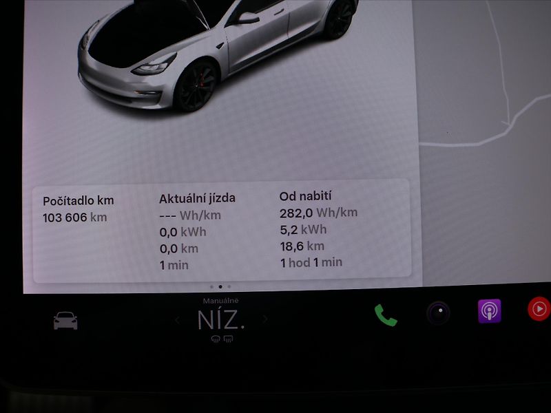 Tesla Model 3 LR 4WD Performance SOH 99% - fotka 17 z 28