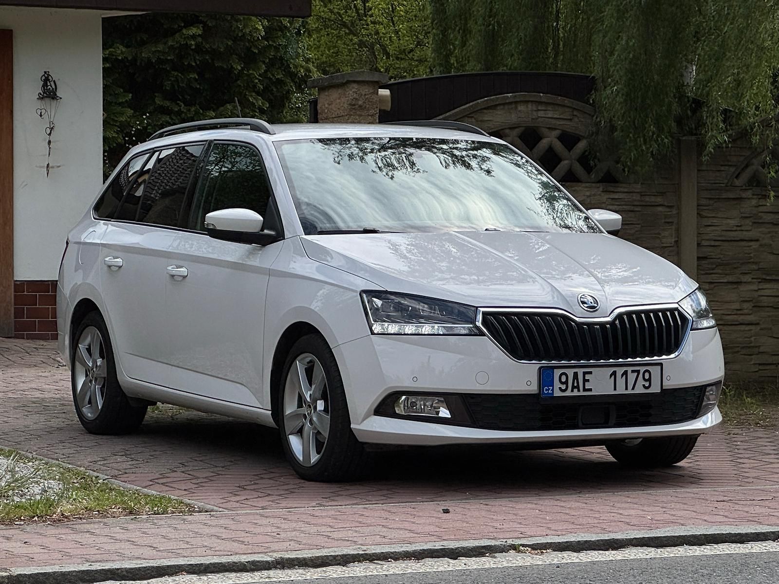 Škoda Fabia 1.0Tsi 70kW 1.MAJ ČR TAŽNÉ 