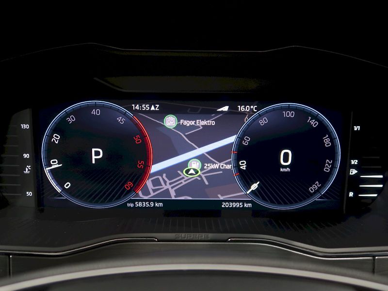 Škoda Superb (2023) STYLE PLUS 2.0TDI 147KW 4x4 DS - fotka 18 z 40