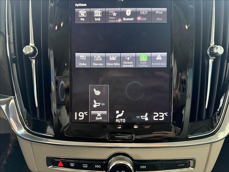 Volvo V90 2,0   173kW,CROSSCOUNTRY,SERVI - fotka 21 z 35
